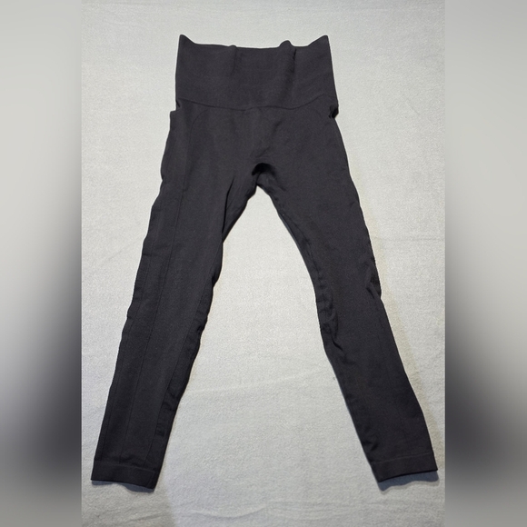 Homma Pants - Homma High-Waisted EUC Black Leggings Size Large 18 Waist